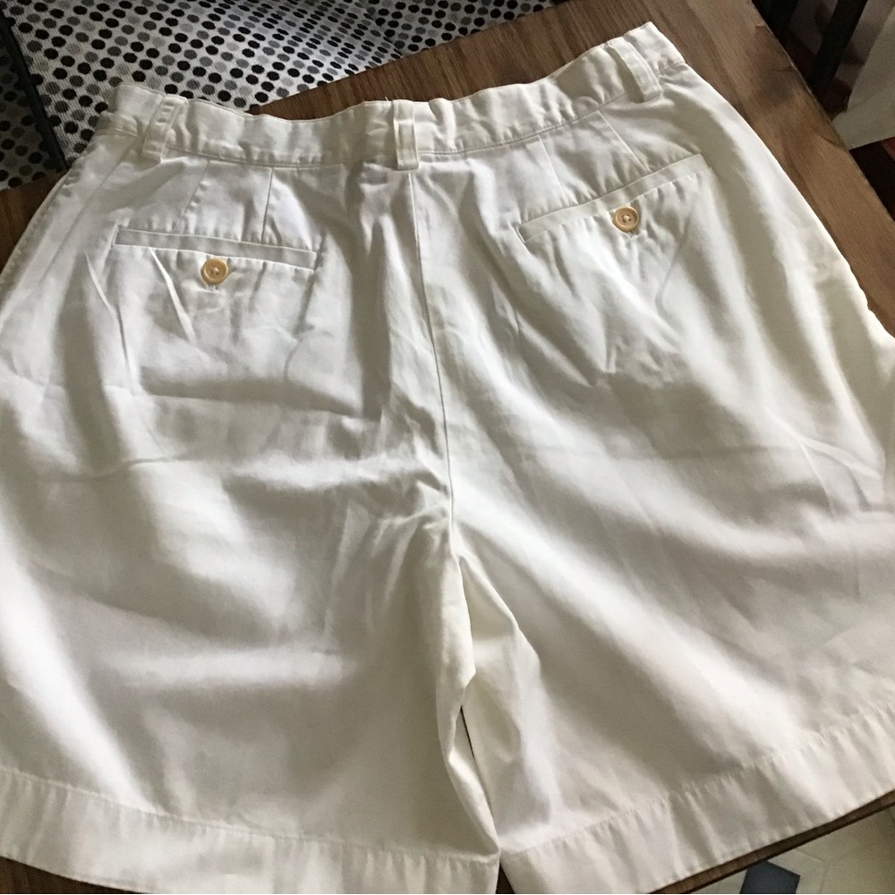 Short pants. - Picture 2 of 2